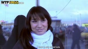 Скриншот №3 к порно видео Кавказская девушка Диана отдалась пикаперам за доллары