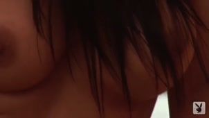 Скриншот №9 к порно видео Крутая бабца показывает своё шикарное тело